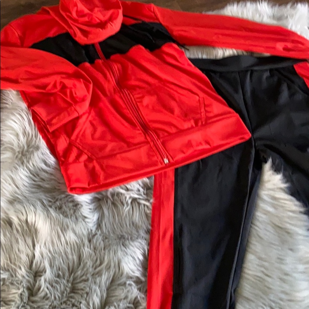 Jogging Set - image 1